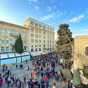 https://bristol-hotel-baku.aboutbakuhotels.com