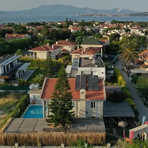 Otel Alacati Xl Luxury, Çeşme