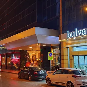 bulvar-hotel.hotelsofizmir.com/